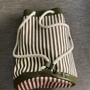 henri bendel | Bags | Henri Bendel Signature Stripe And Moss 
